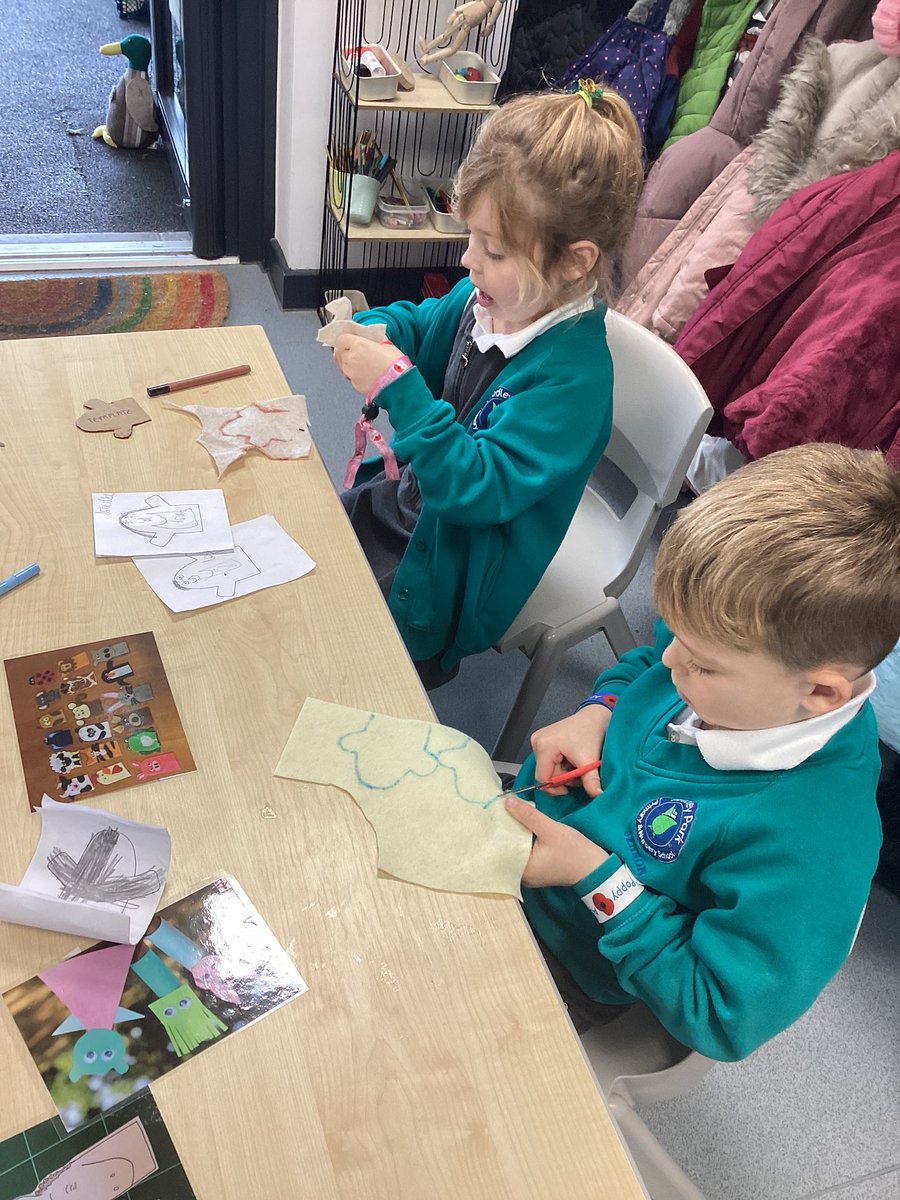 Fradley Park Primary - Year 1 tweet media