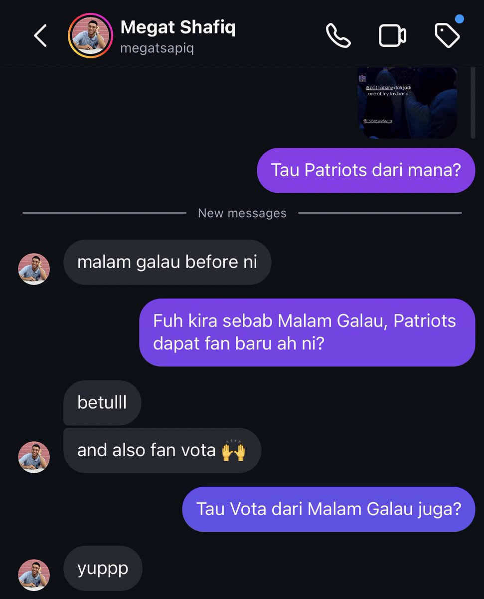 "Malam Galau duk agungkan band Indonesia" - kata orang yang tak pernah pergi Malam Galau.

Orang yang pergi Malam Galau;