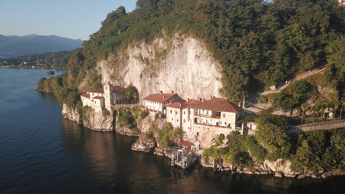 Per chi può concedersi una gita al mercoledì ecco una bella proposta sul Lago Maggiore Domani si va all'eremo di Santa Caterina per una visita non soltanto al gioiello architettonico, ma anche alla montagna alle sue spalle
orobie.it/evento/2024/11…