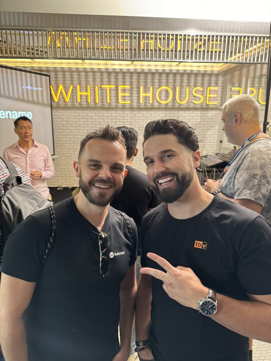 Tobias Bauer tweet media