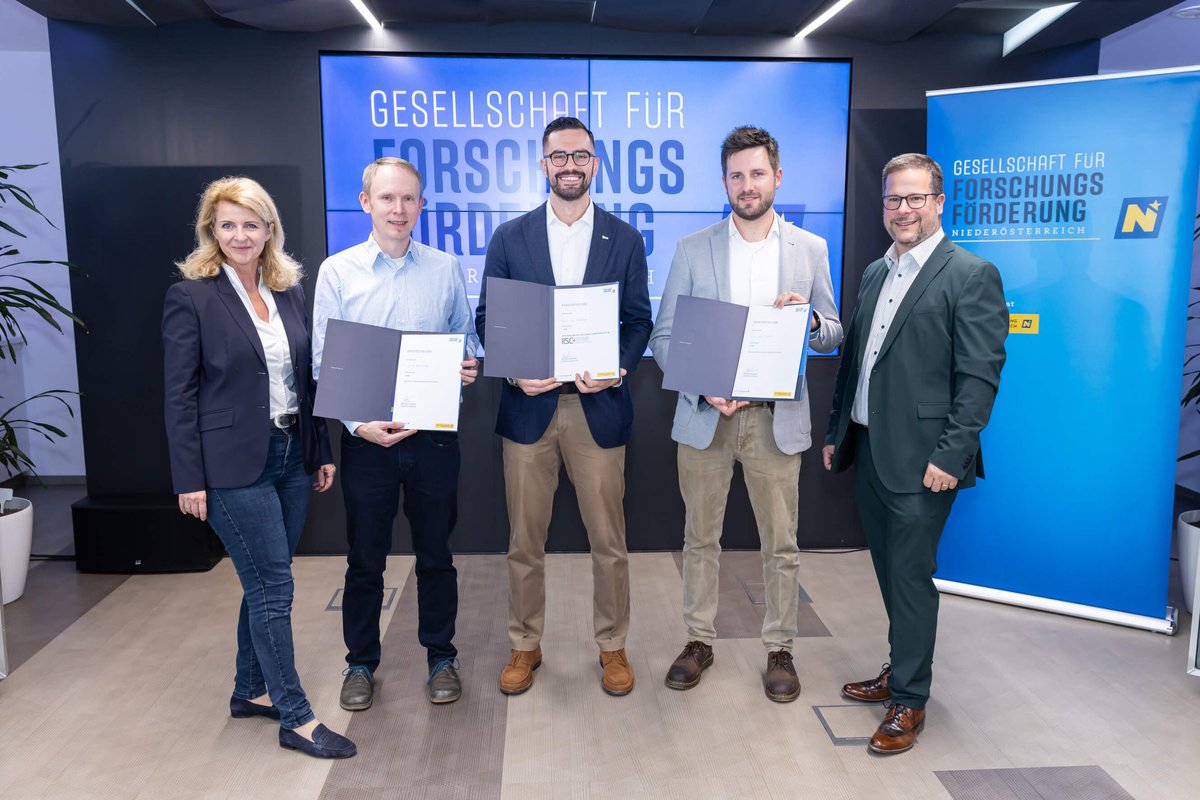 BOKU University (@bokuvienna) on Twitter photo 🏆 BOKU-Erfolg bei #ScienceGoesPublic! Maximilian Pramreiter überzeugt mit „Hochfestes Laubholz“ als ressourceneffizientem Klimaschutzprojekt. Gratulation: boku.ac.at/news/newsitem/… <a href="/MaxPramreiter/">Max Pramreiter</a> 🏆 BOKU-Erfolg bei #ScienceGoesPublic! Maximilian Pramreiter überzeugt mit „Hochfestes Laubholz“ als ressourceneffizientem Klimaschutzprojekt. Gratulation: boku.ac.at/news/newsitem/… <a href="/MaxPramreiter/">Max Pramreiter</a>