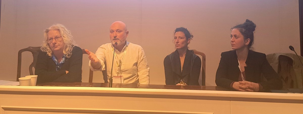Citizen Science Italia (@citscienceit) on Twitter photo Gli ultimi interventi al Corso di Formazione sulla Citizen Science organizzato insieme ad <a href="/nbfc_italy/">NBFC - National Biodiversity Future Center</a>
Presentati 3 casi studio della comunità italiana
👉🏽 Bruna Guniero: 🏞️
👉🏽 Debora Barbato: 🐌
👉🏽 Domenico D'Alelio: 🪼 Gli ultimi interventi al Corso di Formazione sulla Citizen Science organizzato insieme ad <a href="/nbfc_italy/">NBFC - National Biodiversity Future Center</a>
Presentati 3 casi studio della comunità italiana
👉🏽 Bruna Guniero: 🏞️
👉🏽 Debora Barbato: 🐌
👉🏽 Domenico D'Alelio: 🪼