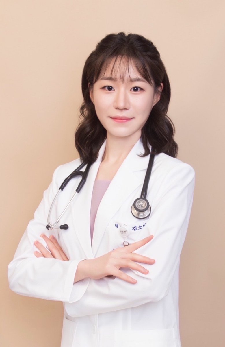 ATS TO Assembly (@atstoa) on Twitter photo We continue to highlight incredible <a href="/atscommunity/">American Thoracic Society (ATS)</a>
<a href="/atstoa/">ATS TO Assembly</a> ECPWG members during #LungCancerAwarenessMonth:
Dr. So Yeon Kim, an Asst Prof at <a href="/snuh_official/">Seoul National University Hospital</a>, is an oncopulmonologist studying #lungcancer #screening, subsolid nodules, and #LungCancer in those who have never smoked. We continue to highlight incredible <a href="/atscommunity/">American Thoracic Society (ATS)</a>
<a href="/atstoa/">ATS TO Assembly</a> ECPWG members during #LungCancerAwarenessMonth:
Dr. So Yeon Kim, an Asst Prof at <a href="/snuh_official/">Seoul National University Hospital</a>, is an oncopulmonologist studying #lungcancer #screening, subsolid nodules, and #LungCancer in those who have never smoked.