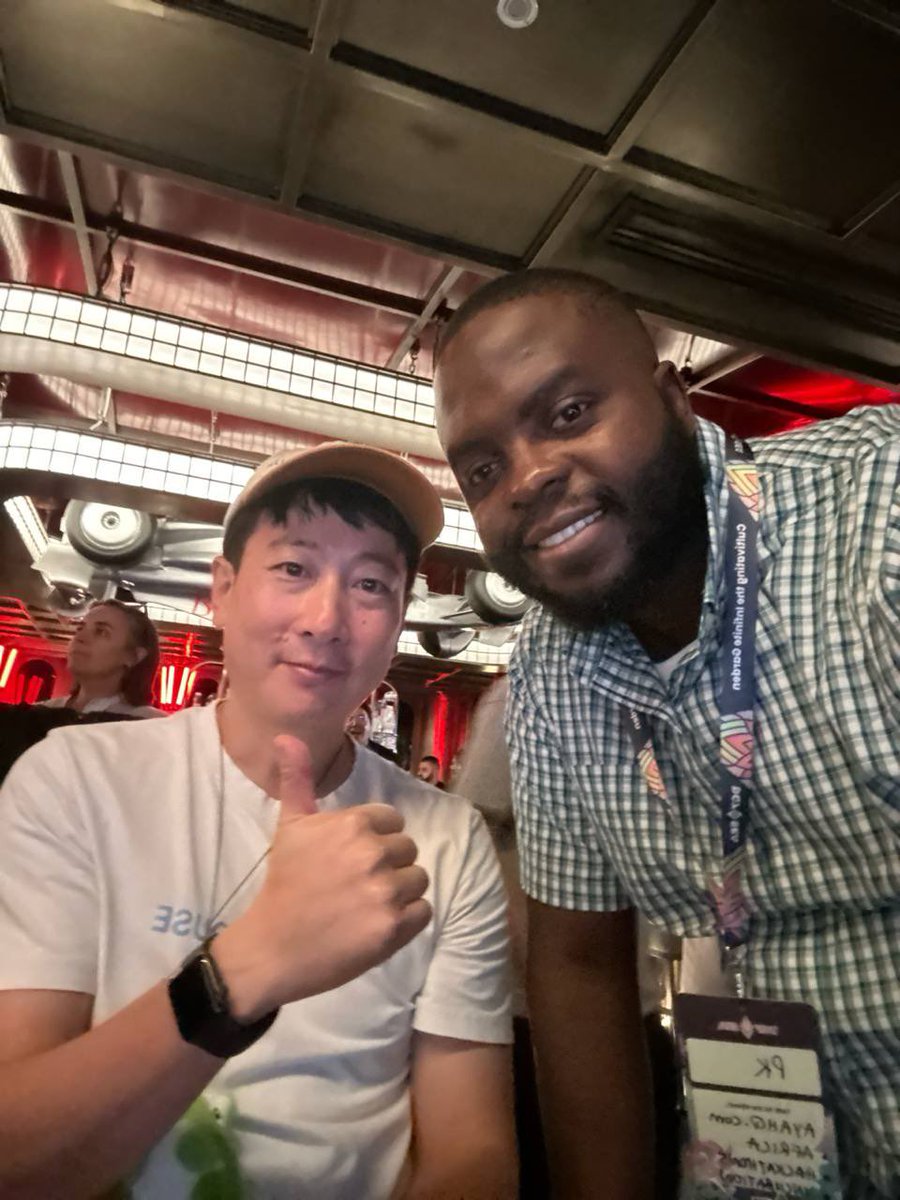 HyunSooyoung's tweet image. Unofficial partnership between @pkstevenz_ from @ayahq_ and me from @WelldoneStudio_ 

#education #hackathon #devtool #publicgood #africa