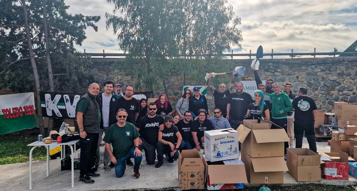 CD_Toledo's tweet photo. 🥹𝐎𝐫𝐠𝐮𝐥𝐥𝐨𝐬𝐨𝐬 𝐝𝐞 𝐞𝐬𝐭𝐚 𝐟𝐚𝐦𝐢𝐥𝐢𝐚

5️⃣5️⃣1️⃣ entradas solidarias y 7️⃣ palets de materiales para los afectados por la DANA

🤝🏼Gracias a todos por la solidaridad mostrada y a los miembros de @fundcdtoledo, @toledo1928, AMIDAN y @Komandos_Verdes

#SiempreCDToledo 💚⚪️ https://t.co/4IlJJsaoNK