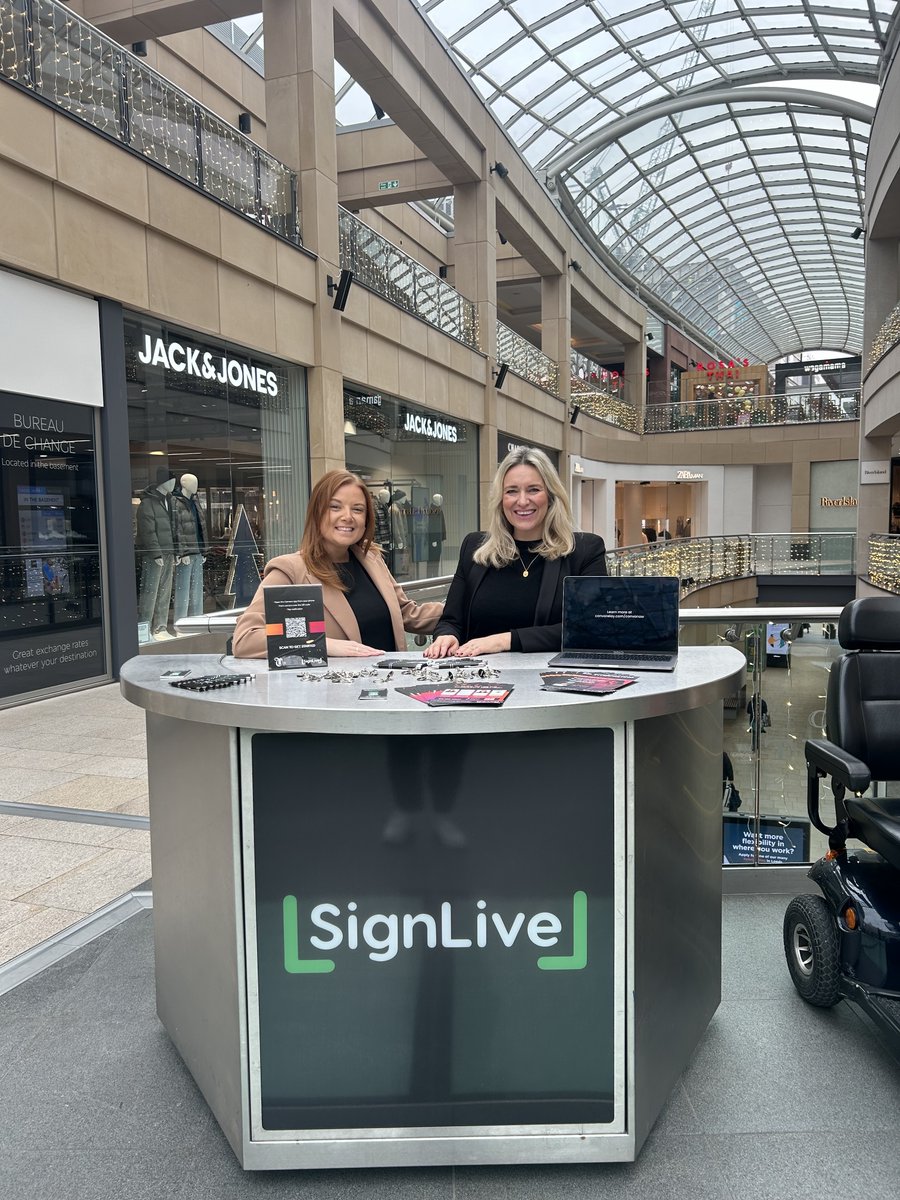 SignLive tweet media