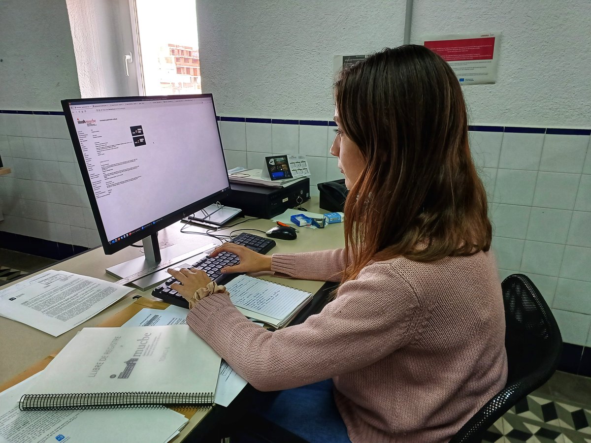 Ajunt_Benicarlo's tweet image. 📢 Contractem 2 persones joves gràcies al programa #EMPUJU

📆 Durant 10 mesos treballaran com a ajudant de museu al #Mucbe i en l'actualització de la guia comercial 🔍📚

💼🌱Amb el suport de la #UnióEuropea 🇪🇺 i de @GVAlabora 

ℹ️ x.gd/3SZWi