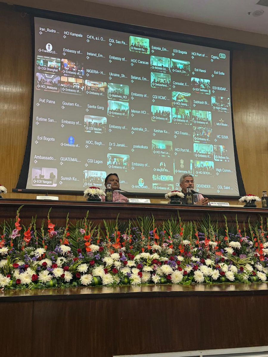 Mohan Charan Majhi (@mohanmodisha) on Twitter photo I had the honor of participating in the launch of the website for the 18th Pravasi Bharatiya Divas in Delhi, alongside Hon'ble External Affairs Minister <a href="/DrSJaishankar/">Dr. S. Jaishankar</a> Ji at CB Muthamma Hall, Jawaharlal Nehru Bhawan.
The Pravasi Bharatiya Divas will be celebrated in Bhubaneswar I had the honor of participating in the launch of the website for the 18th Pravasi Bharatiya Divas in Delhi, alongside Hon'ble External Affairs Minister <a href="/DrSJaishankar/">Dr. S. Jaishankar</a> Ji at CB Muthamma Hall, Jawaharlal Nehru Bhawan.
The Pravasi Bharatiya Divas will be celebrated in Bhubaneswar