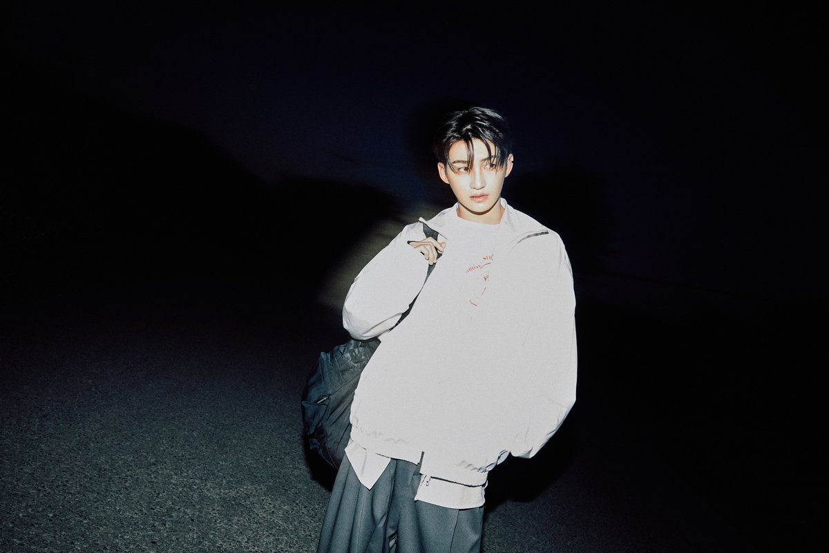 TWS_PLEDIS's tweet photo. TWS : 1st Single 'Last Bell'
Official Photo 1

#JIHOON #지훈

🔔 2024.11.25 6PM (KST)
🔔 2024.11.25 4AM (ET)

#TWS #투어스 #247WithUs
#Last_Bell https://t.co/XWbONnDv3O