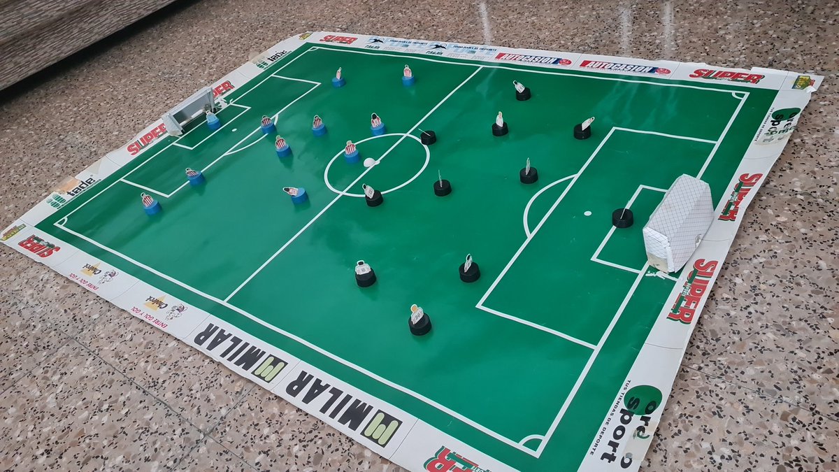 dave_drac's tweet photo. ¿Quien se acuerda? Joyas que encuentras en el trastero 😍 ¿cuantos años tendrá? @superdeporte_es https://t.co/UPbYy62sEz