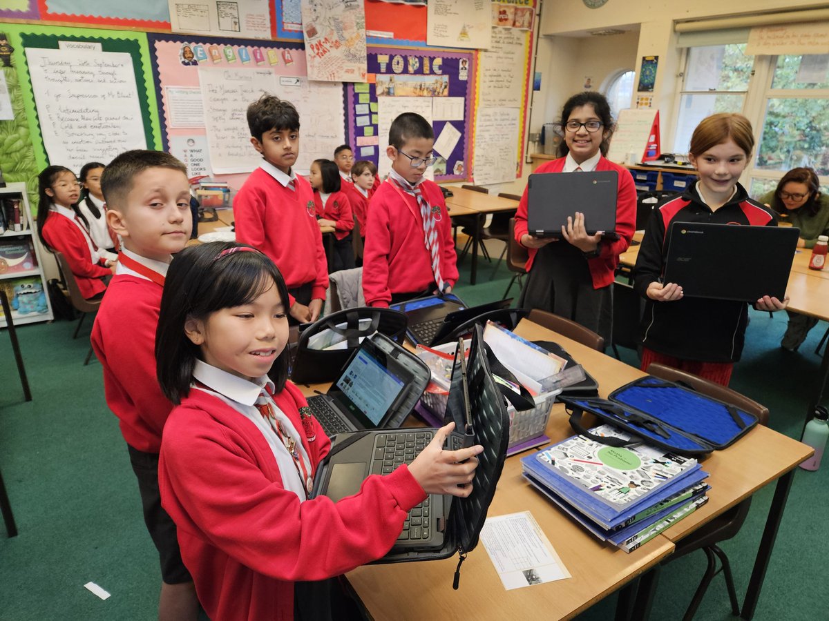 Cheam Common Junior (@ccjacademy) on Twitter photo Today, our pupil voice groups came together to present their excellent Canva presentations for the up and coming UK design challenge: 'Design4SDGs'
We are excited to be attending the semi-finals next week!
<a href="/LEOacademies/">LEO Academy Trust</a>
<a href="/LEOcomputing/">LEO Technology for Learning</a>
<a href="/canva/">Canva</a>
<a href="/EvoHannan/">Evo Hannan - UK Design Challenge #D4SDGsUK25</a> Today, our pupil voice groups came together to present their excellent Canva presentations for the up and coming UK design challenge: 'Design4SDGs'
We are excited to be attending the semi-finals next week!
<a href="/LEOacademies/">LEO Academy Trust</a>
<a href="/LEOcomputing/">LEO Technology for Learning</a>
<a href="/canva/">Canva</a>
<a href="/EvoHannan/">Evo Hannan - UK Design Challenge #D4SDGsUK25</a>