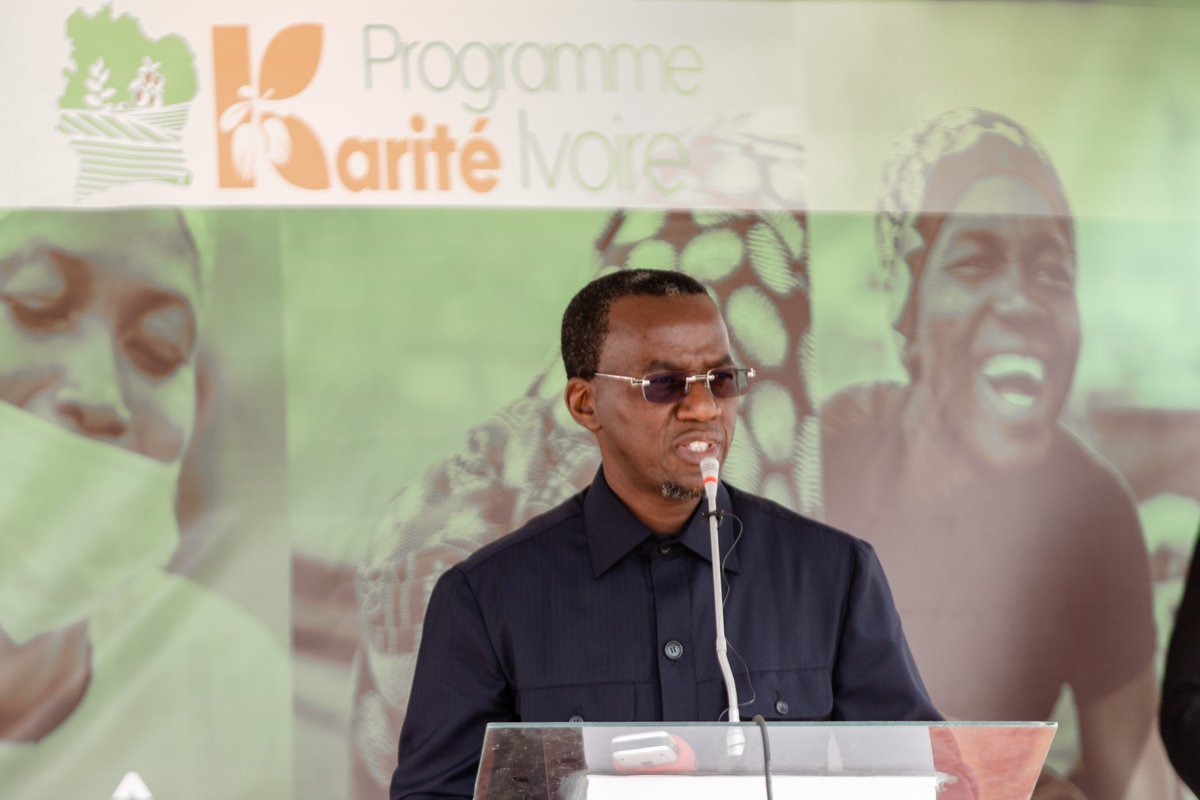 PCCET225's tweet photo. "Le Programme Karité Ivoire (PKI) a permis de former 4 978 femmes, soit environ 77% des 6 355 personnes formées.", Arthur Coulibaly, Coordonnateur du #PCCET
#PKI #PKI225 https://t.co/WgbmAXDLQ5