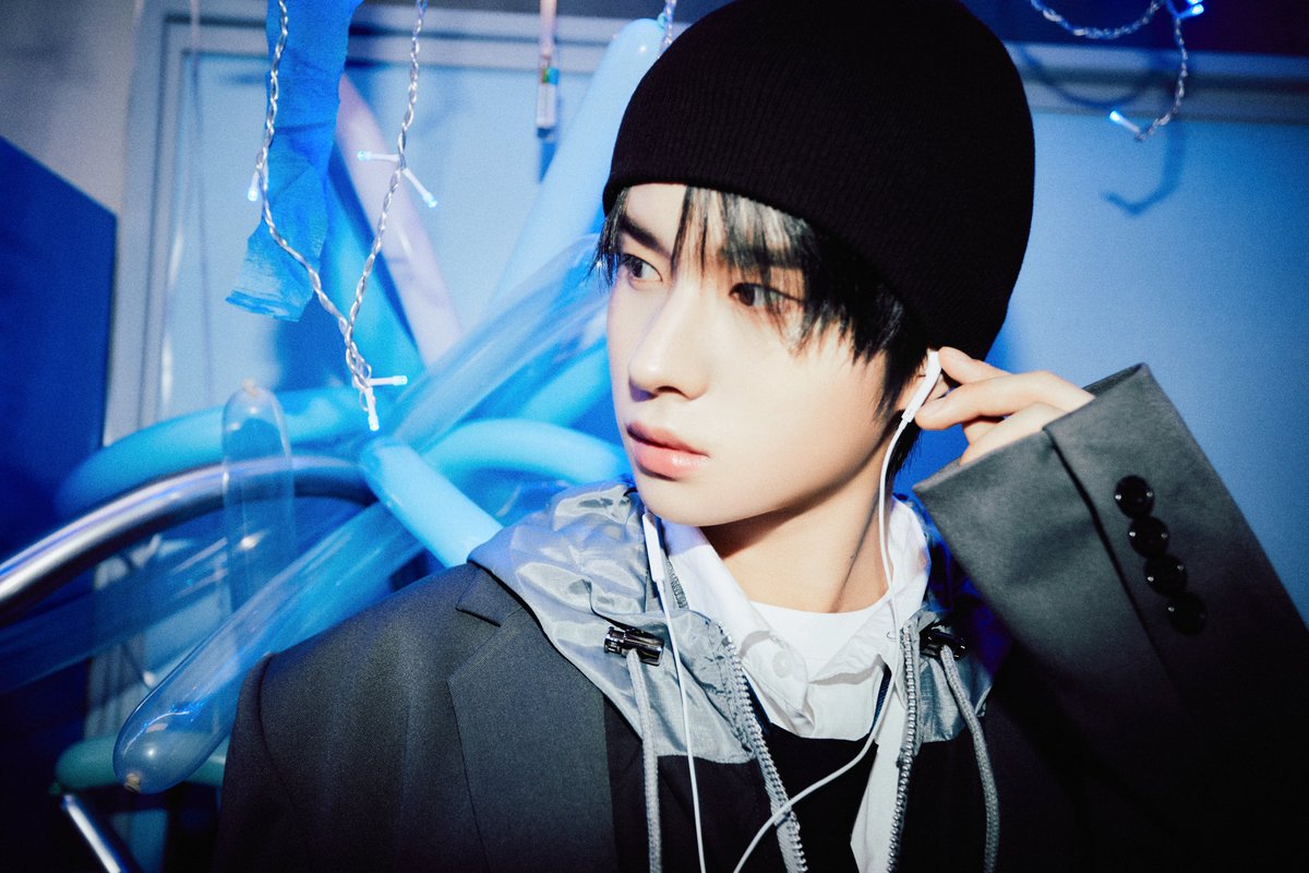 TWS : 1st Single 'Last Bell' Official Photo 1 #KYUNGMIN #경민