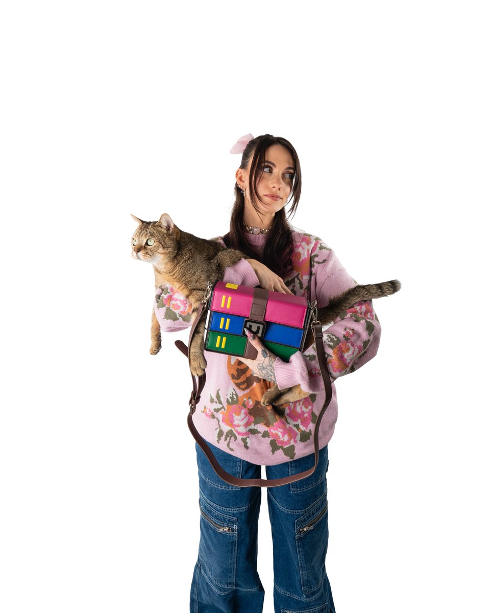 Maghla's tweet image. J&apos;ai enfin acheté WinRAR 💾