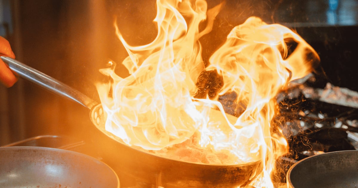 Cooking brings family &amp; friends together, but it also has its risks! 🍳🔥 Keep your kitchen safe this holiday season by staying alert &amp; following essential fire safety tips. Remember, a little caution goes a long way! Click here for tips: tinyurl.com/mpb5b9mn