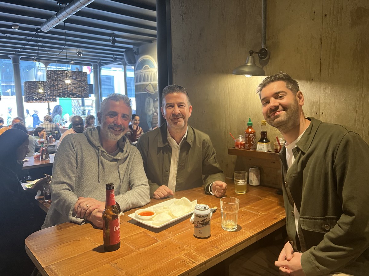 Pegasus_Insight's tweet photo. It was great for us to meet with Jeff Knight (famous for Broker Boost Initiative, among other things) to celebrate the launch of our latest collaboration. Connexion will help specialist lenders monitor their brand health amongst mortgage intermediaries.
https://t.co/btVN46DdCy https://t.co/Zl7RifJmJu