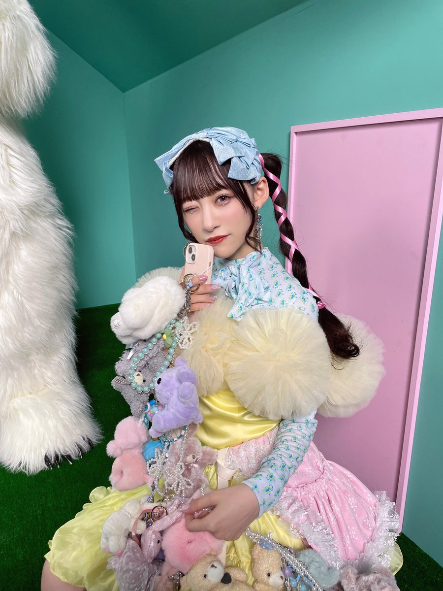 絶対アイドル辞めないで 』 MVが1000万回再生になりました
