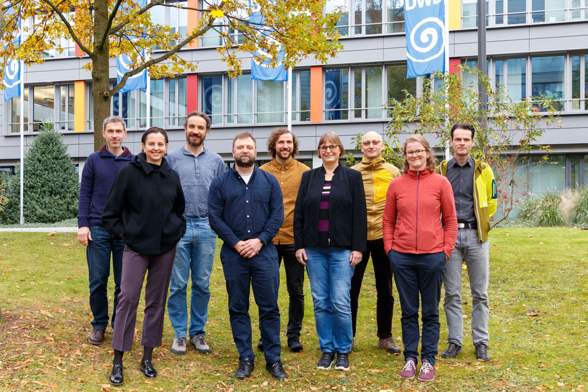 DWD_presse's tweet photo. 🌧️ Heute findet in der DWD-Zentrale die Abschlussveranstaltung des Projekts #HoWaPRO statt! Im Rahmen des BMBF-Programms „Forschung für die zivile Sicherheit“ wurden innovative Methoden zur #Niederschlagsmessung &amp; #Hochwasserfrühwarnung entwickelt.  
Foto: Peter Füssel/DWD
(1/2) https://t.co/ogER201GCQ