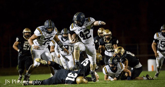 Fairfield12Man's tweet photo. Congratulations to the following players who have made the NECC All Conference Team.

1st Team
#33 Hunter Kauffman (LB)
#42 Breckan Maran (RB)
#63 David Almiray (OL)

Honorable Mention 
#21 Blake Metzger (DB) https://t.co/n2NZ52wtep