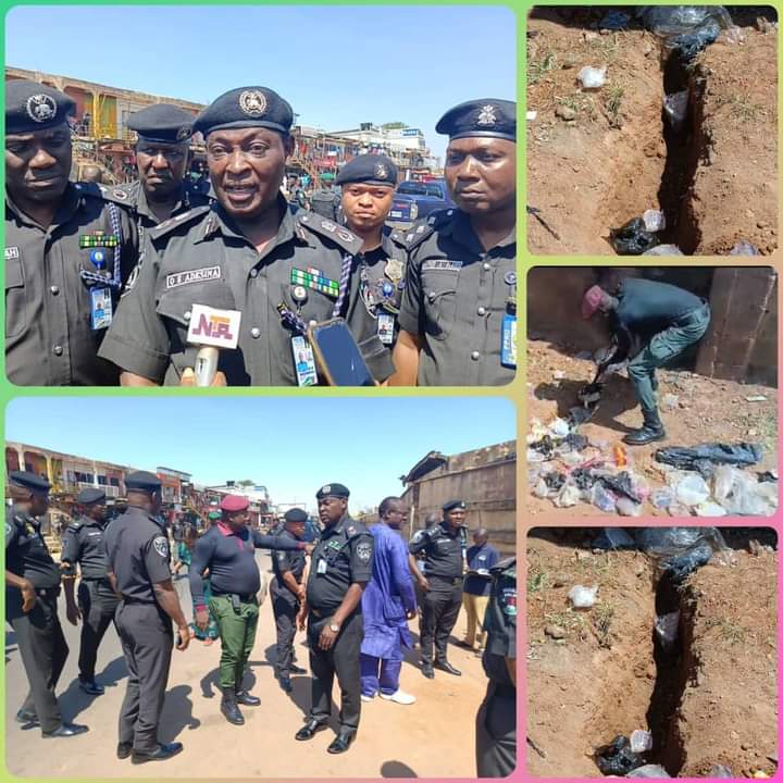 FAKE BOMB IN JOS:

The Plateau State Police Command has dispelled the rumours of any bomb incident in Jos, Plateau State, today 12/11/24. CP Adesina personally visited the scene with his EOD squad and discovered nothing. He advised the public to go about their normal businesses.