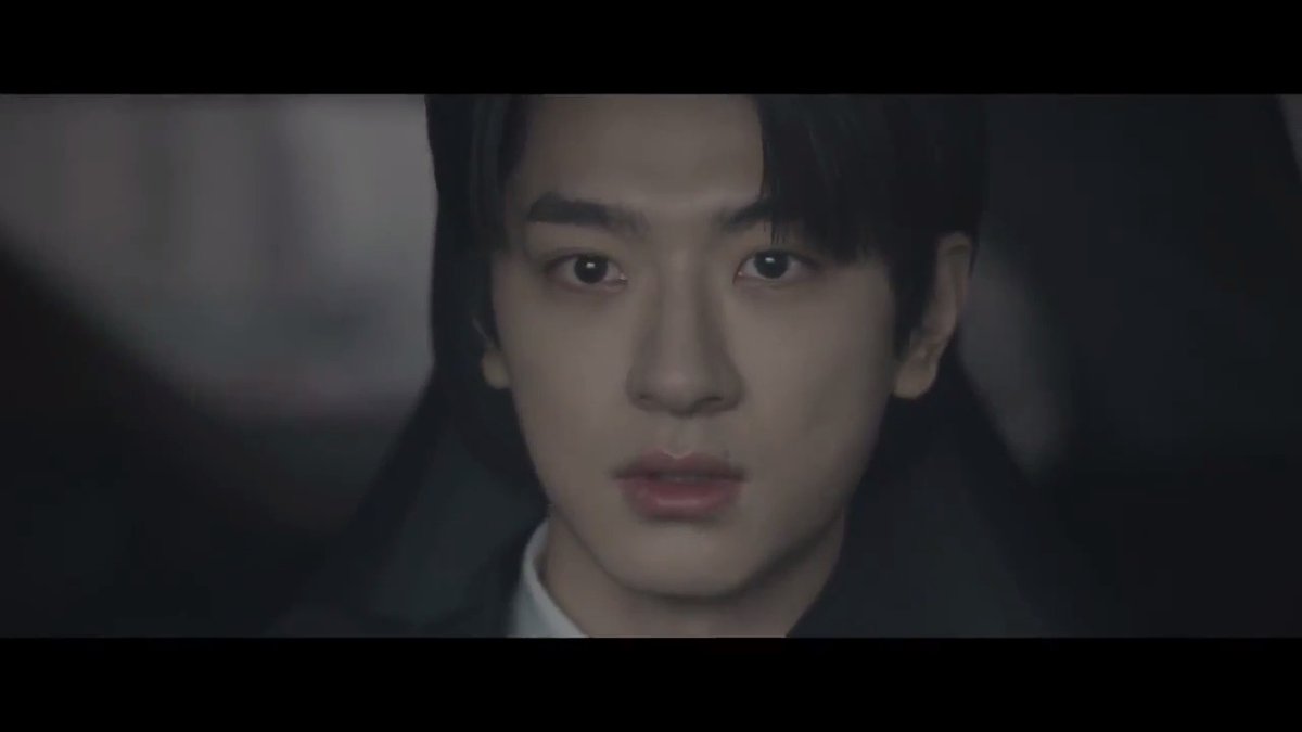 VoiceOfChahat's tweet photo. She holds the power to calm him down, she played a major role in his life now.
The moment he speeded up I really felt she may got scared but instead of that she handled the situation so calmly and didn't overreact 🥺
― #SmileCode #失笑 #ShenYue #LinYi #SmileCodeEp9 https://t.co/4GlTDMJZHS