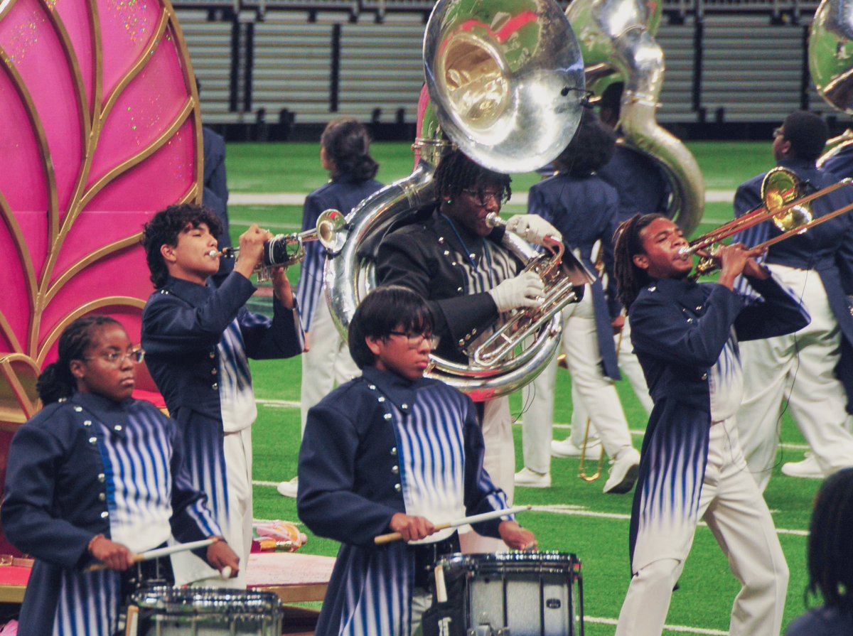 Mr. Hanes tweet media