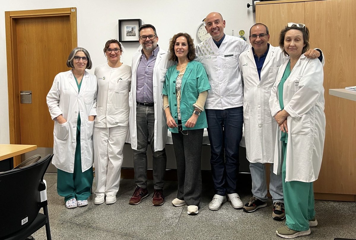TechnoDiabetes's tweet photo. Una gran mañana de reciclaje en tecnología #MCG #AHCL con los compañeros de #Talavera #SCAMEND @sescamclm https://t.co/yL2921k27w