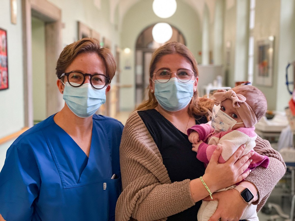dhzcharite's tweet photo. Das #DHZC ist ein hochspezialisiertes Zentrum für angeborene #Herzfehler und Kinderherzmedizin – komplexe Erkrankungen und schwierige Verläufe  gehören zum Alltag. Dennoch: Wenn Kinder nach langem Aufenthalt entlassen werden, ist das immer besonders 😍➡️ https://t.co/cPDwo1c0tt https://t.co/tQdRtJHE23