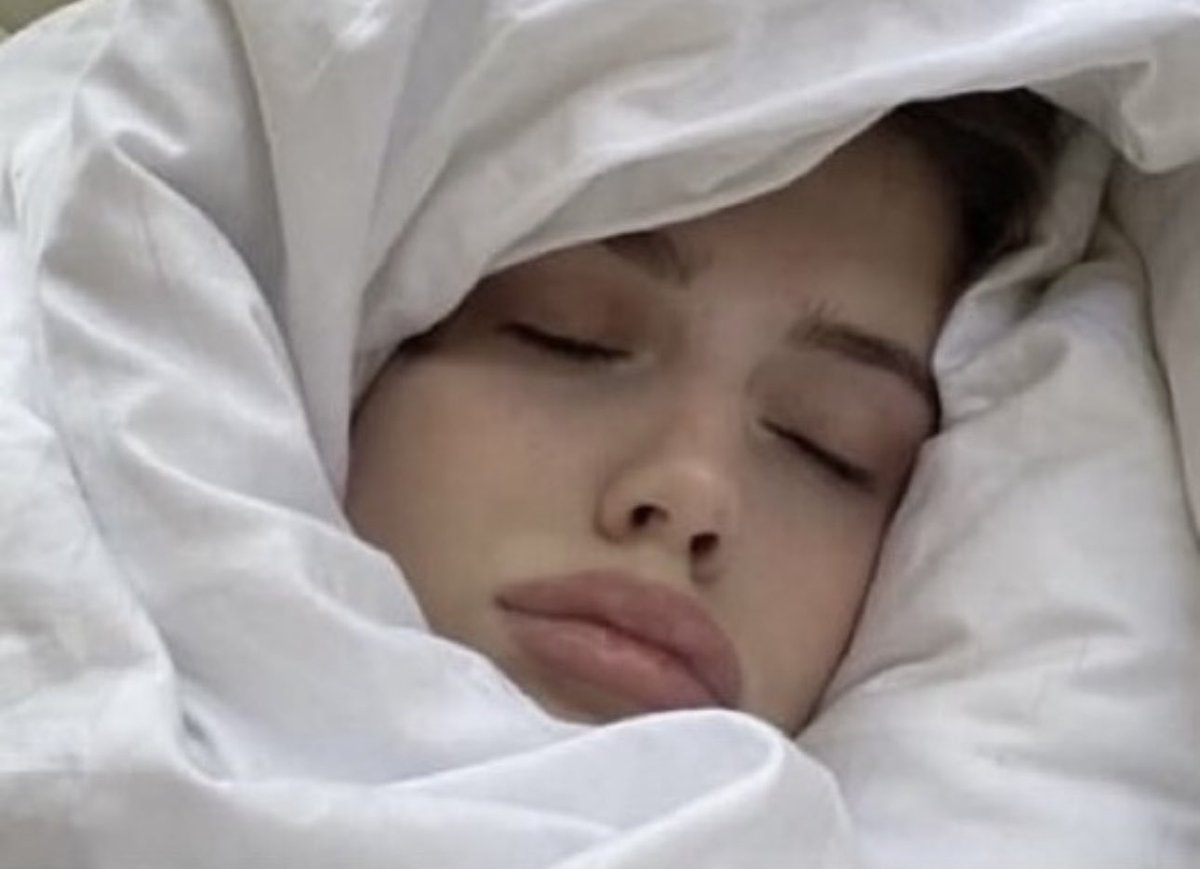 kızlar
ve
zihinleriyle
kavga etmemek
için
buldukları
yöntemler