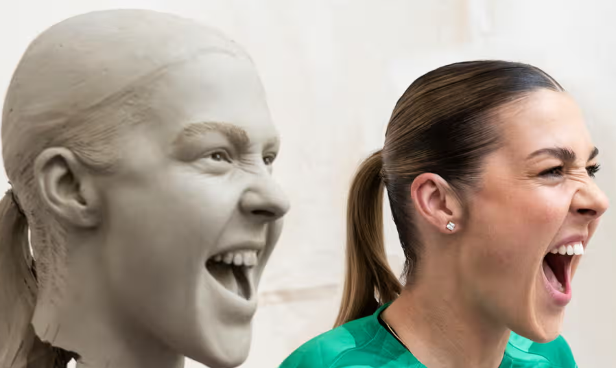 TheWomensOrg's tweet photo. Mary Earps becomes the 1st female footballer to have a wax figure at Madame Tussauds!

"This is not about me. This is a representation of how women's football has grown, and the trajectory it's on."

https://t.co/p69YSqhsit https://t.co/jdU9vkMxB1