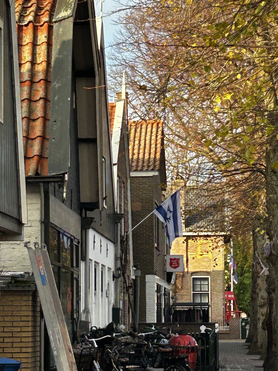 wierdduk's tweet image. Urk houdt stand: