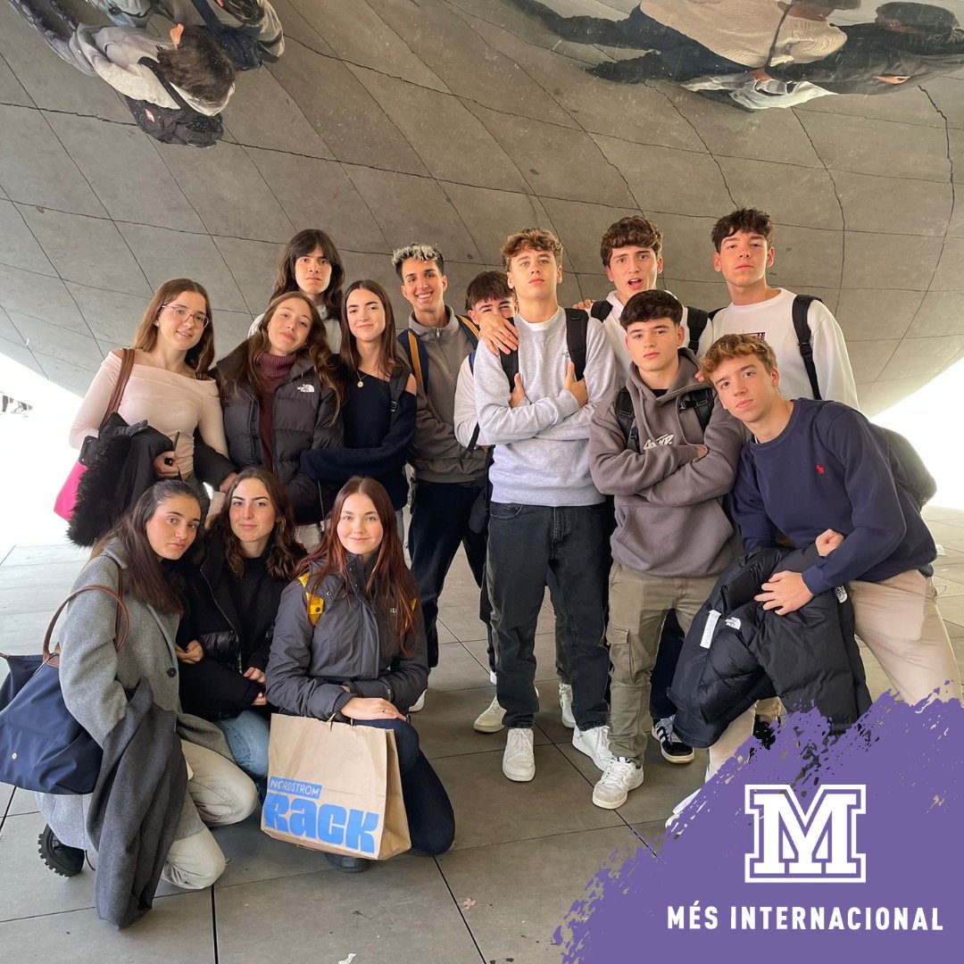 manyanetcorts's tweet photo. Segon dia d'intercanvi a Chicago✈️ Al matí vam fer una visita a l'Art Institute i hem passejat pel Millenium Park. #chicago #milleniumpark #intercanvi #josocmanyanet #familiamanyanet #ambtotambtu https://t.co/vRaBNu9XE6