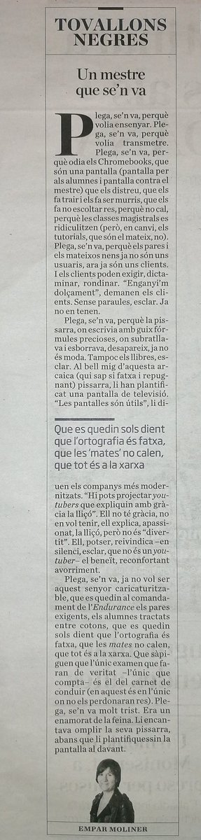 BarderaDamia's tweet photo. "Plega, se'n va, perquè volia ensenyar. Plega, se'n va, perquè volia transmetre".
A tovallons negres, "Un mestre que se'n va". Val la pena la lectura d'aquest article. 
Gràcies, @emparmoliner https://t.co/Jc1A3Kp5Zg