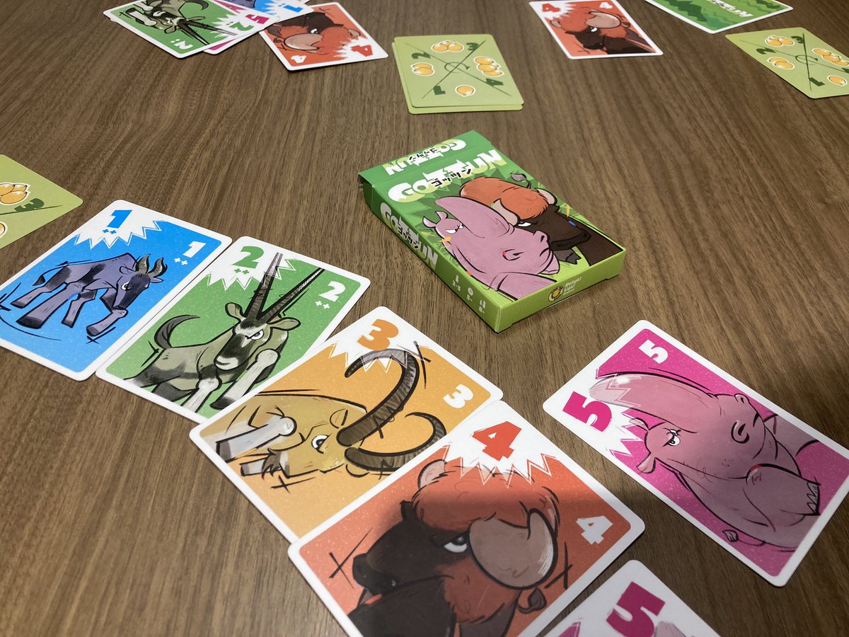 GOTTUN(ゴッツン)

シンプルなバッティングゲーム。1人のカードは5枚だけ。そこからランダムに1枚捨て札、1枚山札、3枚手札でゲームスタート！1回バトルした後、山札を引いてもう1回バトル。その後は自分のカードをリシャッフル。常に終盤戦のようなプレイ感がイイ！テンポも良くて◎

#BBOX2024秋