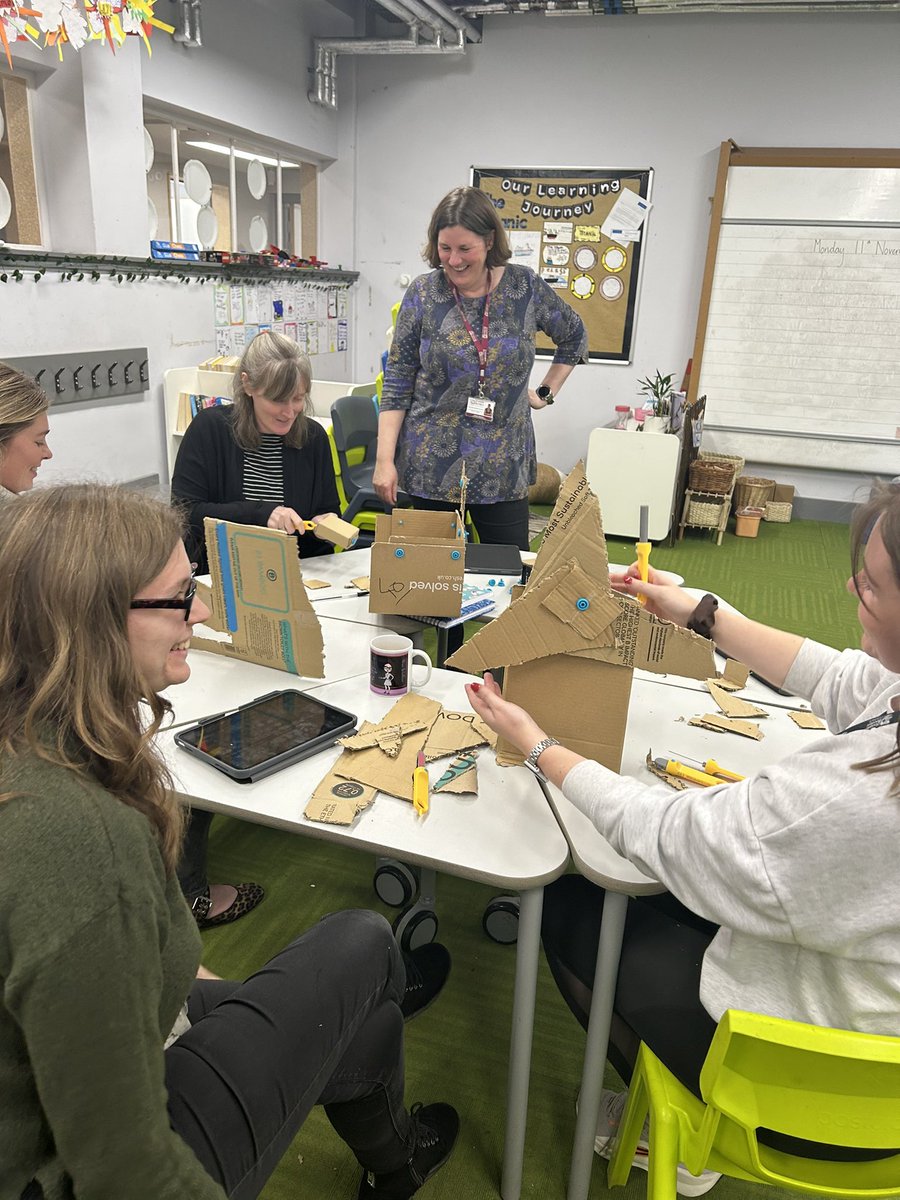 Thank you <a href="/STEMScotBorders/">STEMScotBorders</a> for an informative and practical <a href="/Makedo/">Makedo</a> CLPL session! We can’t wait to share what our learners create #learningforsustainability #stem #makedo 🥼🔬📦✂️