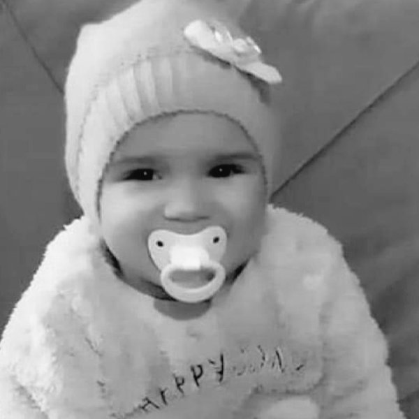 Tekirdağ'da istismar sonucu ölen 2 yaşındaki Sıla bebeği hatırlıyorsunuz di mi?

Onu istismar ettiği gerekçesiyle tutuklanan üvey babanın tahliye edildiği haberini aldık!

Sıla bebeği istismar edenler en ağır cezaları alana kadar unutma, unutturma!