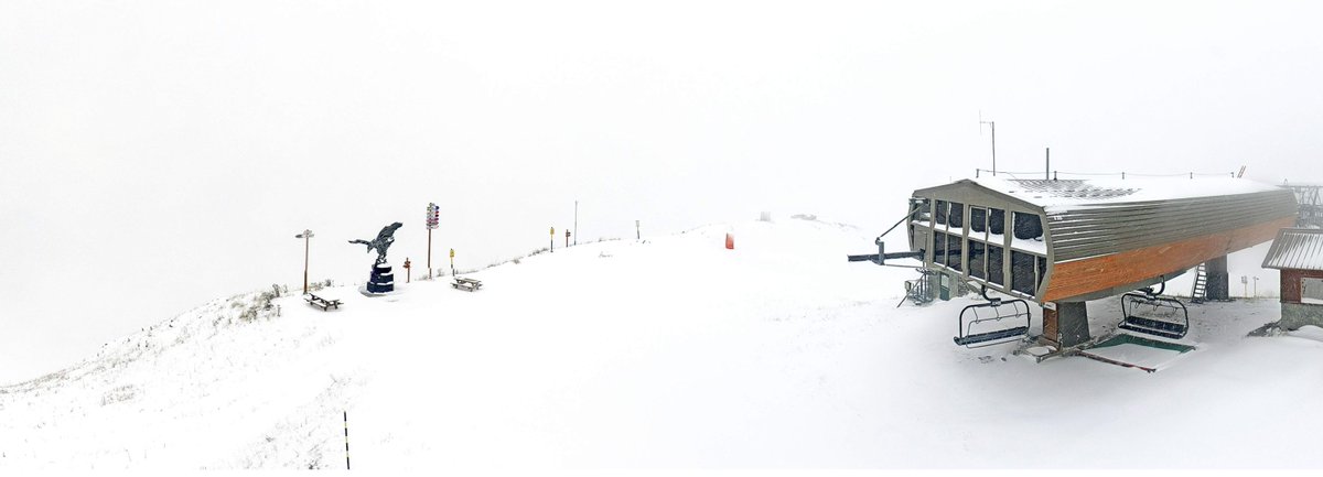 Les premiers flocons ont fait leur apparition ce matin dans le haut-pays de Nice Côte d’Azur ! ❄️🏔️
Plus que quelques semaines avant l’ouverture des stations... Qui a hâte de retrouver les pistes ? 🤩

#ExploreNiceCotedAzur