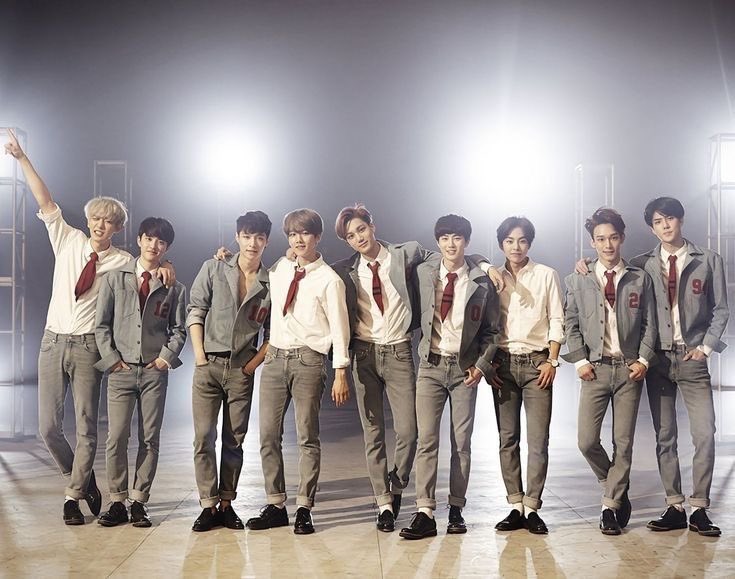 لیتوک ؛” وقتی گرول ریلیز شد کل دنیا داشتن غرش میکردن “ موج‌‌ جهانی و این حرفا ❤️‍🔥

#EXO <a href="/weareoneEXO/">EXO</a>