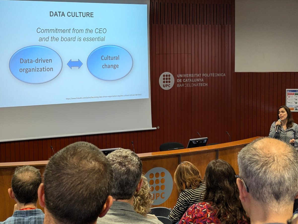 joseaf76's tweet photo. #jornadaTICUPC Marta Tolos ens ensenya com podem construir una empresa data-driven https://t.co/afmEaEmqhG