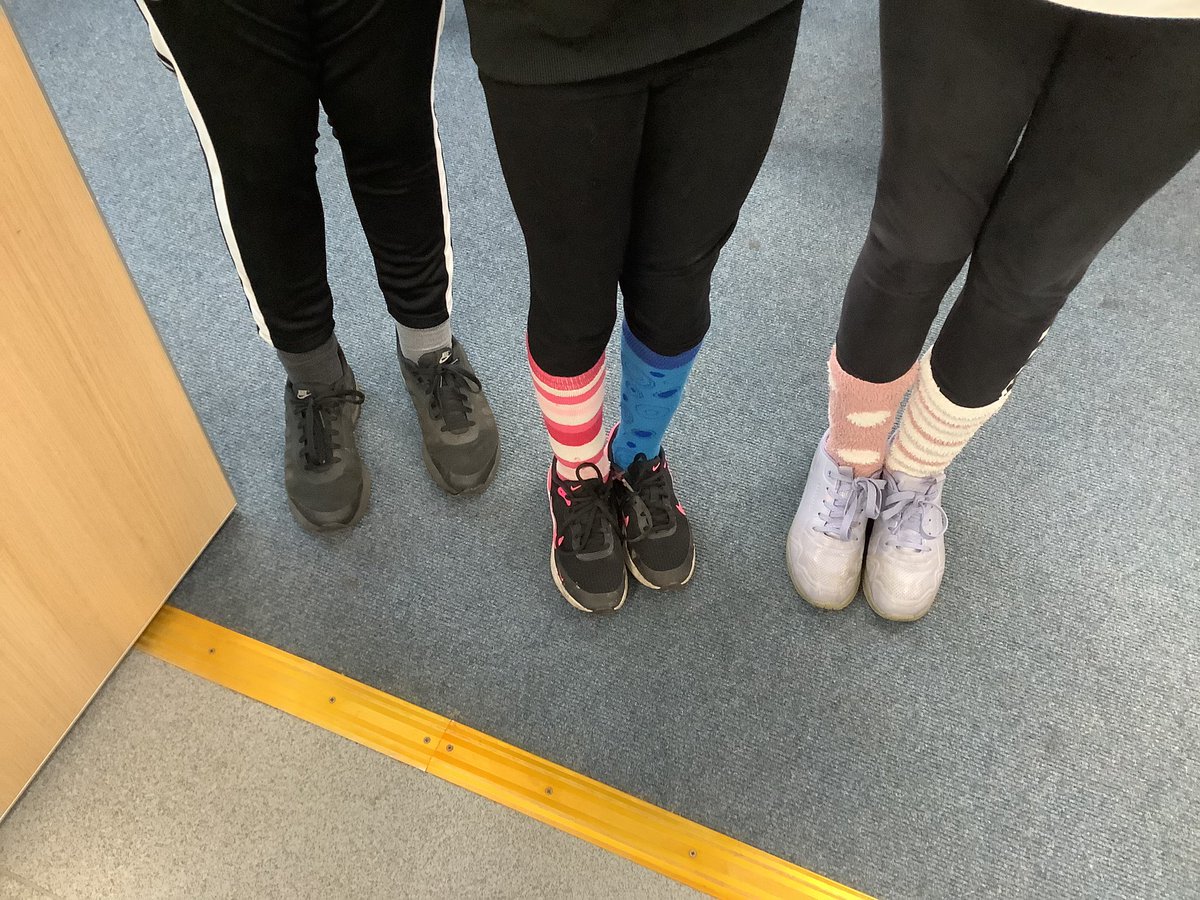 eshceprimary's tweet photo. More odd socks #OddSocksDay #AntiBullyingWeek https://t.co/6NRiNdr1IC