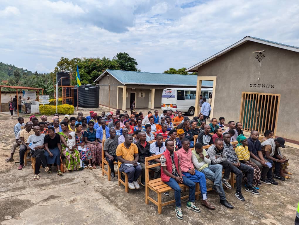 RDA_Rwanda's tweet photo. As we prepare to celebrate the World diabetes day, we started our week campaign in partnership with Rwanda ministry of health and Rwanda biomedical centre in Rutsiro district where we are screening and teaching local leaders and the community about diabetes. https://t.co/boS4DhNngL