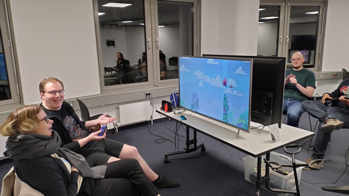 VSK_eV's tweet photo. #Gameslounge 3/3 https://t.co/A4VU7VC5rl