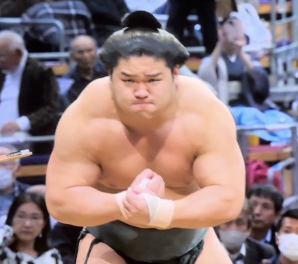 OneLoveLulit's tweet photo. #九州場所2024三日目 #朝紅龍😆
パンプアップ！パンプアップ！
ムンッッッ💢 https://t.co/kU4iZmJoeO
