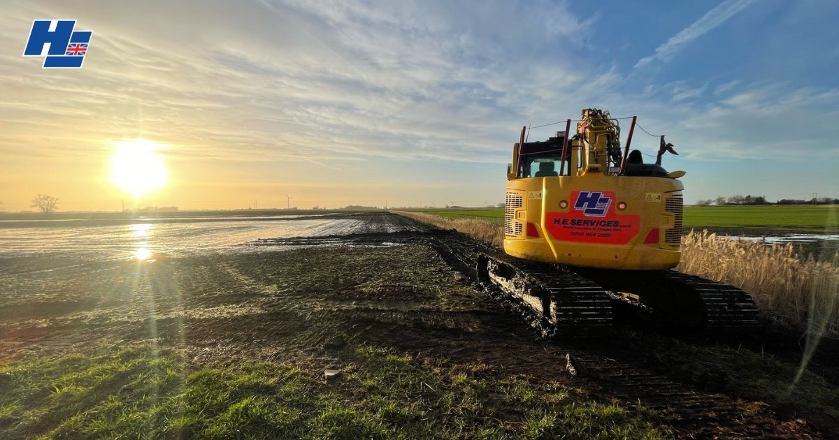 planthireHE's tweet photo. Our Komatsu PC138 in a scenic spot 🤩
Find out more about the PC138: https://t.co/9UEI8hk6Pm
#heservices #heplanthire #planthire #diggerhire #planthireuk #diggerhireuk #heavymachinery #construction #pc138 https://t.co/MctnCOOsJA