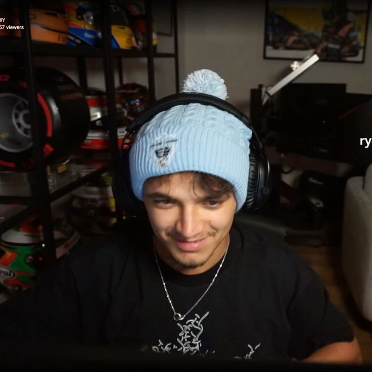 l4ndowecanbewdc's tweet photo. these spot the difference games are getting harder https://t.co/cXWdeO79Y1