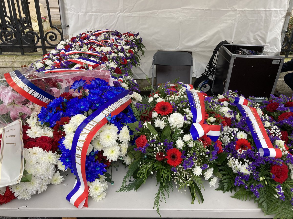 Alphonse et Roger.  Mes aïeux partis dans les grandes guerres me permettant aujourd’hui de vivre comme je l’entends.  Merci <a href="/MParisCentre/">Mairie de Paris Centre</a>  d’organiser cet événement pour permettre à  nos enfants de commémorer