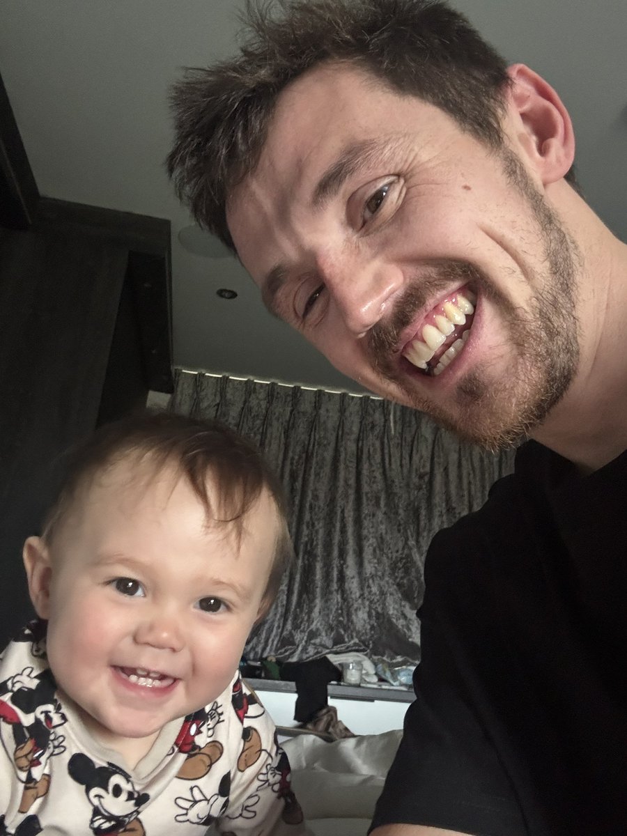 Syndicate's tweet photo. Good morning from me and my boyyyy! https://t.co/Un228xKPBk