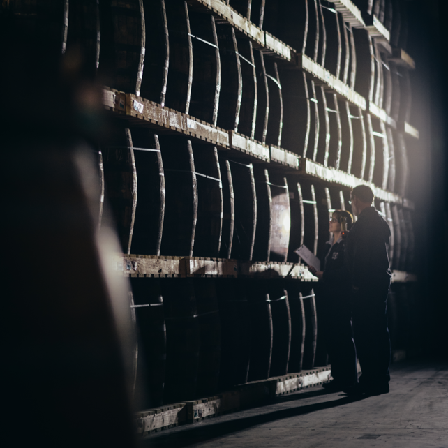 TeelingWhiskey's tweet photo. Dare to be different!
Here’s to challenging norms on Irish Whiskey! With over 200 CASKS to choose from, we are always looking to create something entirely different in the next World’s Best Irish Whiskey.
#TeelingWhiskey #IrishWhiskey #WhiskeyMaking https://t.co/zZmu1hVv85