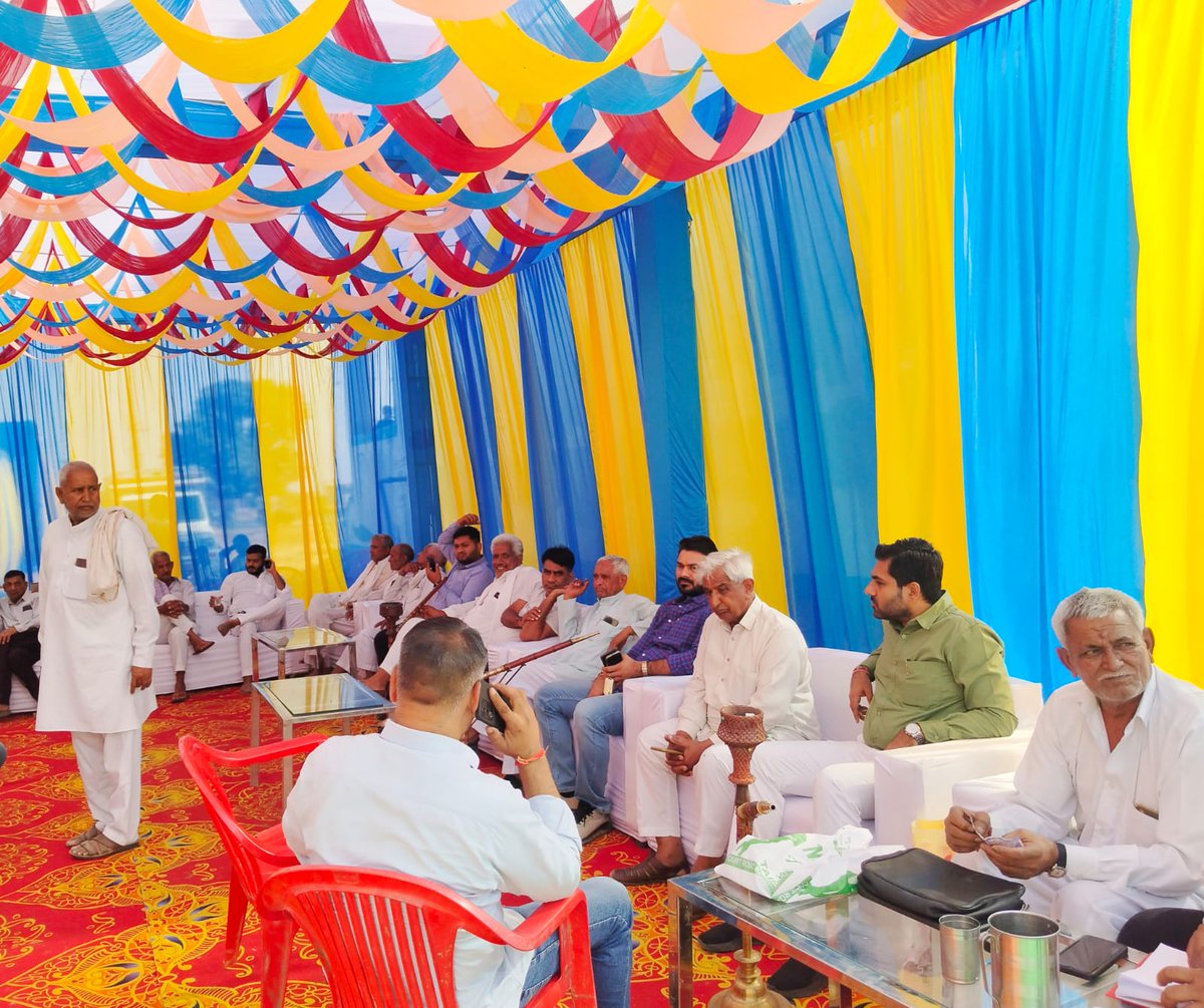 mpalwar's tweet photo. आज डाबडवास, तलवाना, माजरी खुर्द, माजरी कलां, भीटेडा, मांचल में विभिन्न पारिवारिक कार्यक्रमों में सम्मिलित हुआ। स्वागत सत्कार से मन अभिभूत हो गया। आप सबका बेहद धन्यवाद !
#behrod
#mpalwar
#बहरोड़_विधानसभा_क्षेत्र https://t.co/S1rirYYL4r
