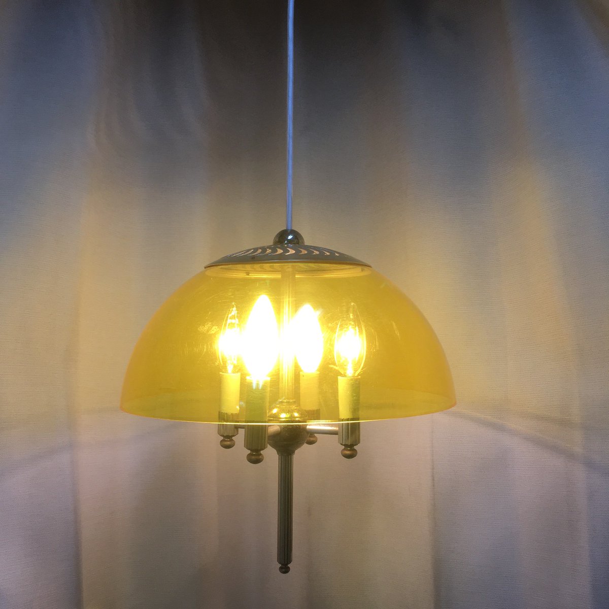 ネットショップに商品を4点掲載しました。
amastore.base.shop

当店では昭和レトロな買取も行っております
メールやLINEで画像を送り頂ければかんたんに査定致します！
近郊なら内容により出張買取も対応しております

#昭和レトロ
#古道具
#チューリップライト
#下北沢
#レトロ照明